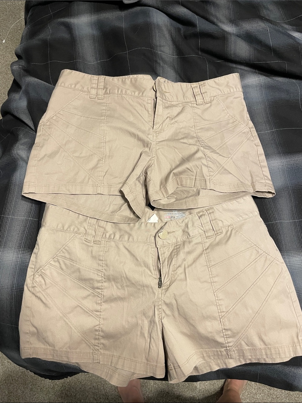 Under Armour Beige Khaki Cargo Shorts - Women's